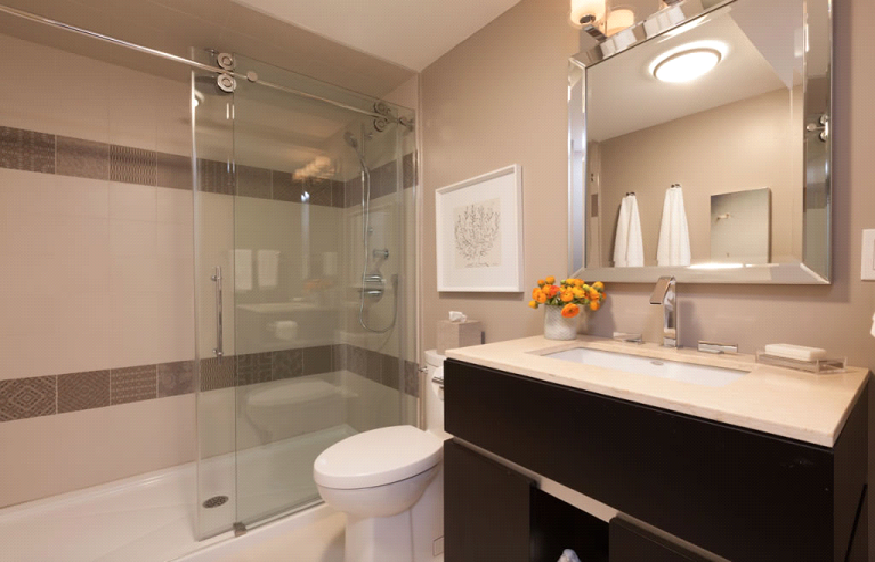 Bathroom hacks: 7 renovation tips for making your bathroom look bigger