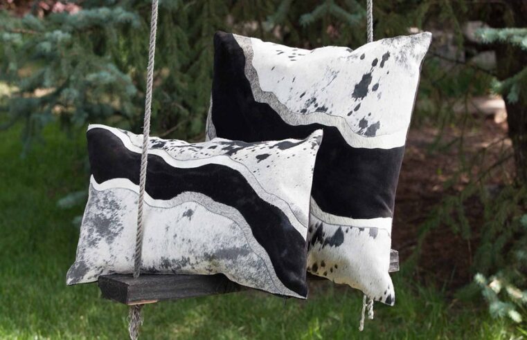 Twist With Cowhide Cushions