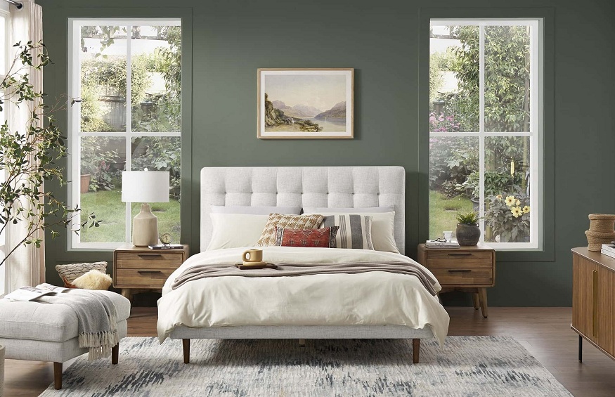 Layered and Lovely: How to Mix and Match Bed Sheets and Curtains for a Textured Bedroom Decor
