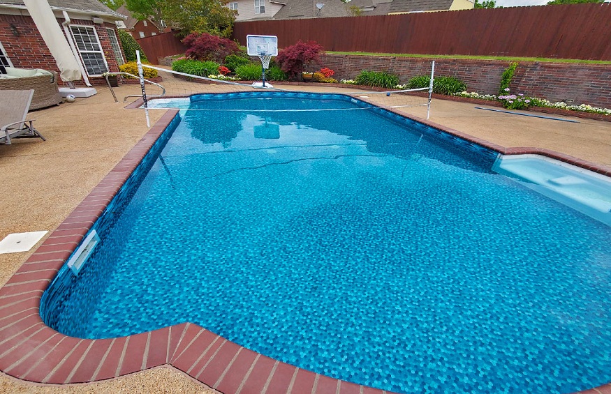 How to Properly Maintain Your Pool Liner to Extend Its Lifespan?